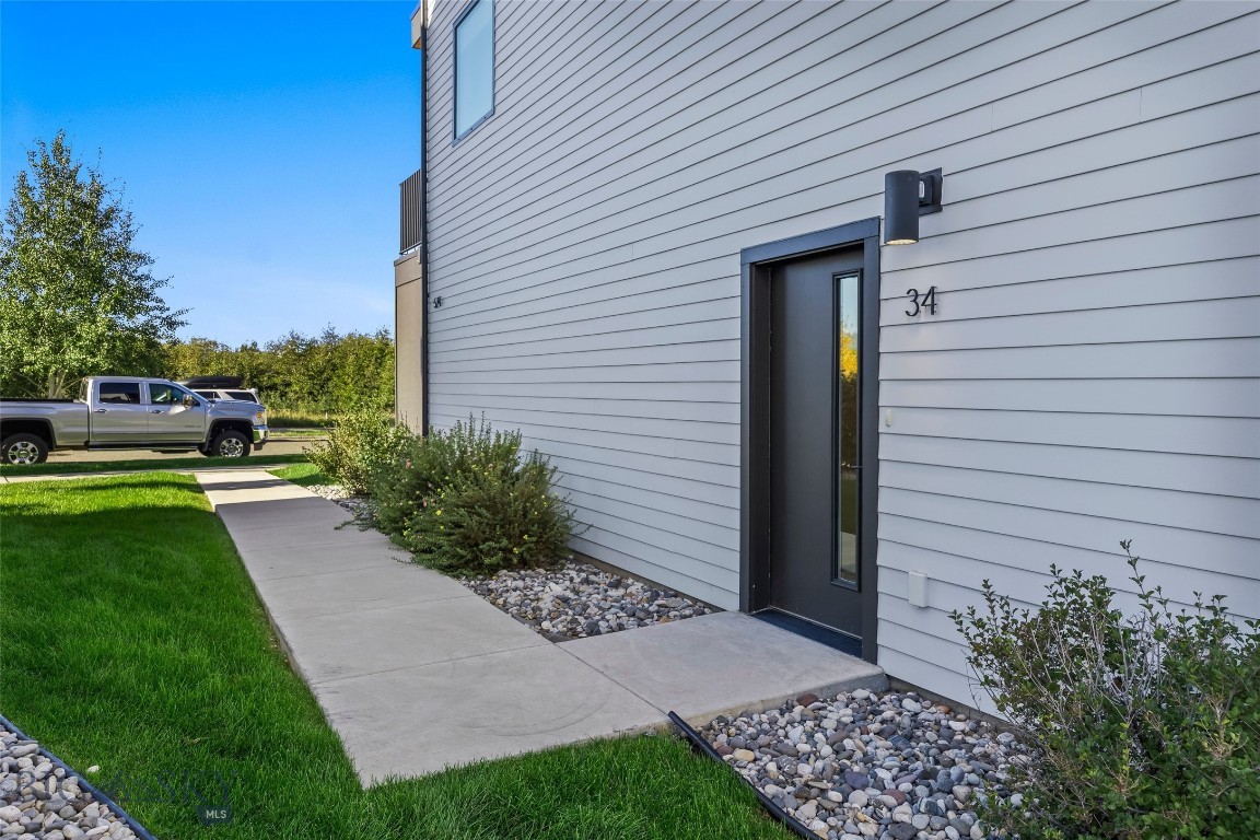 574 Enterprise Blvd 34