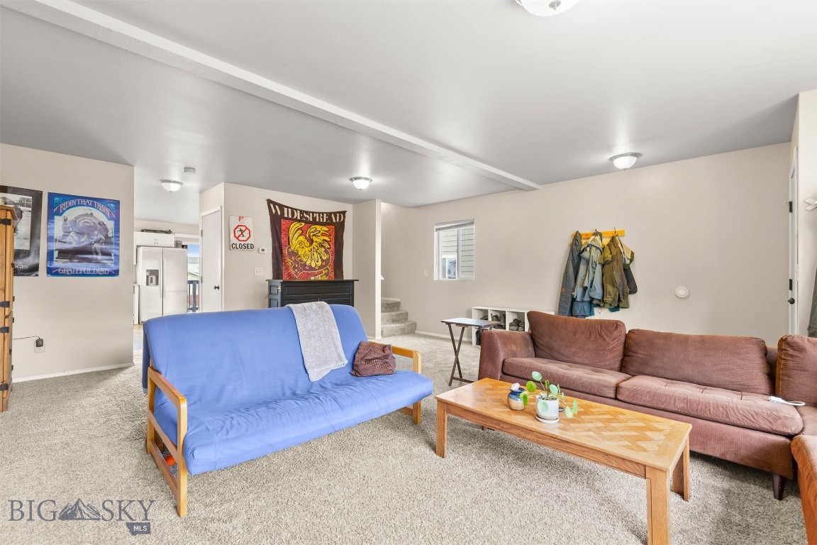 1763 W Kagy Boulevard