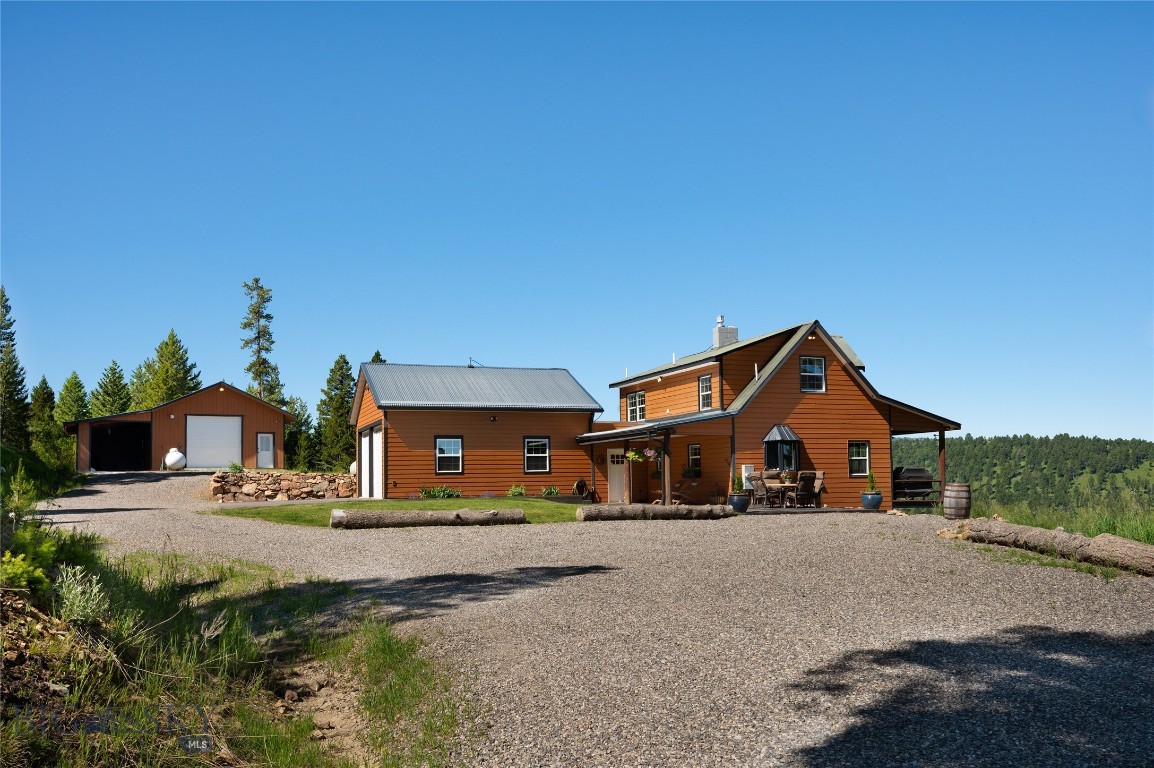 185 Peak Road