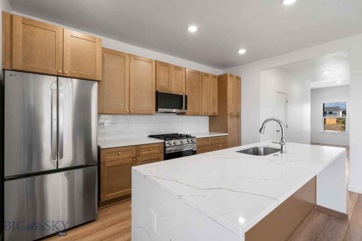 802 ACCOLADE Loop