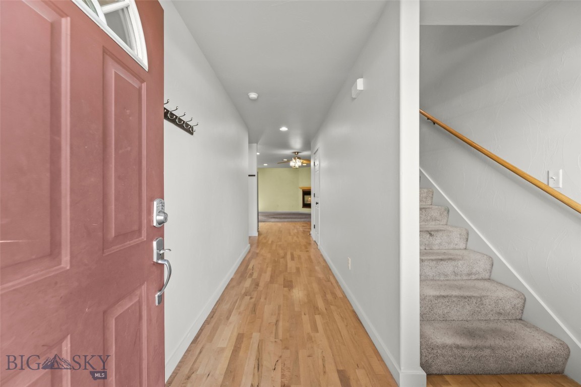 979 Forestglen Drive 2