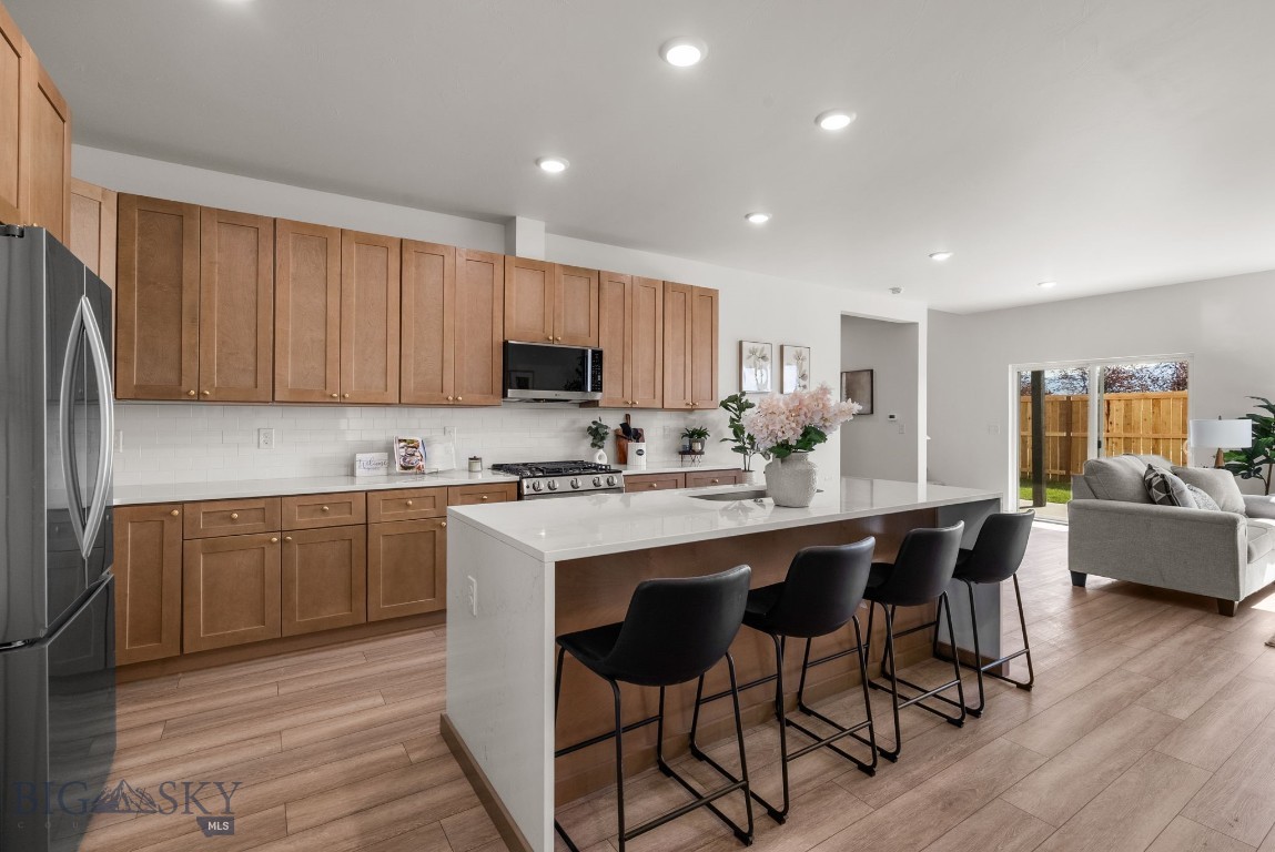 836 ACCOLADE Loop