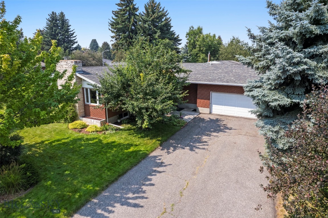 803 N 17th Avenue