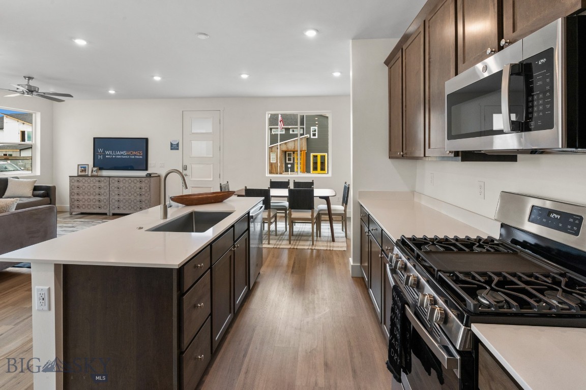 4917 Harvest Parkway