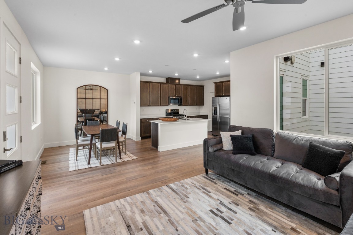 4917 Harvest Parkway