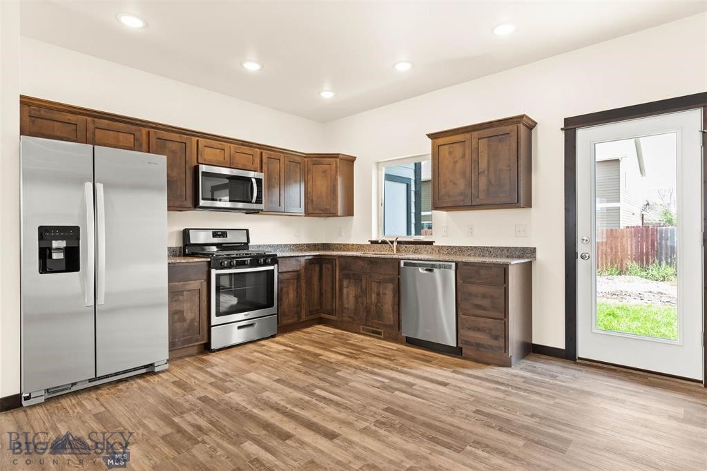 852 Rookery Lane