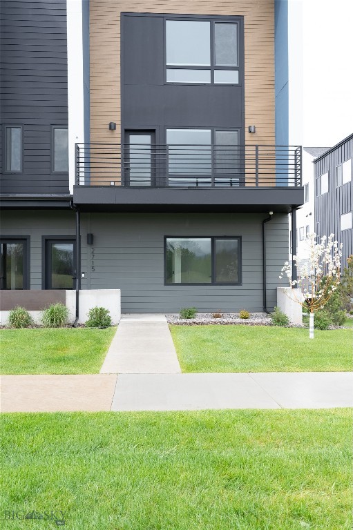 2715 W Graf C