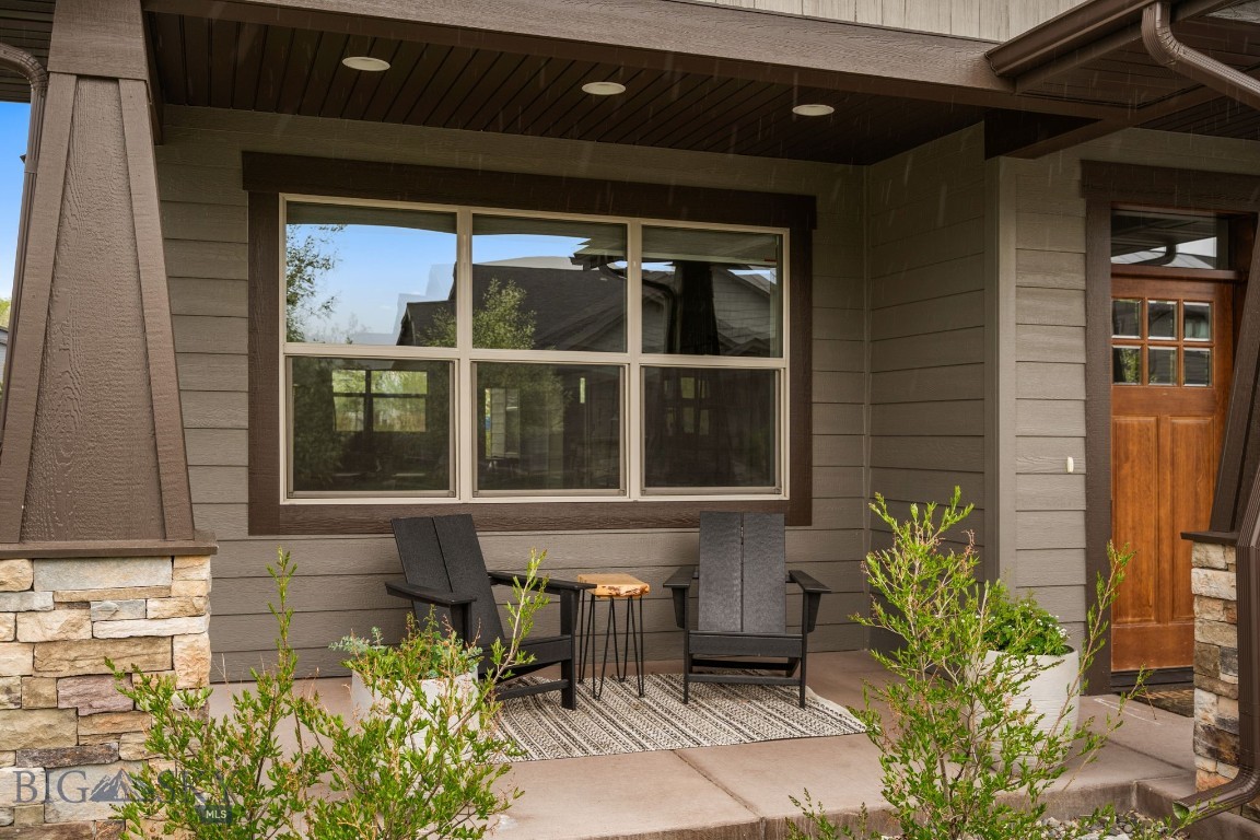 2032 Dennison Lane
