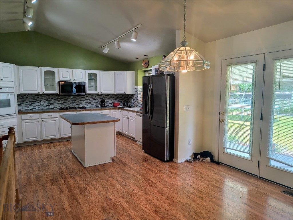 1006 E Missoula
