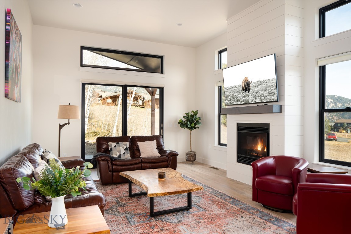 87 Upper Whitefish Drive