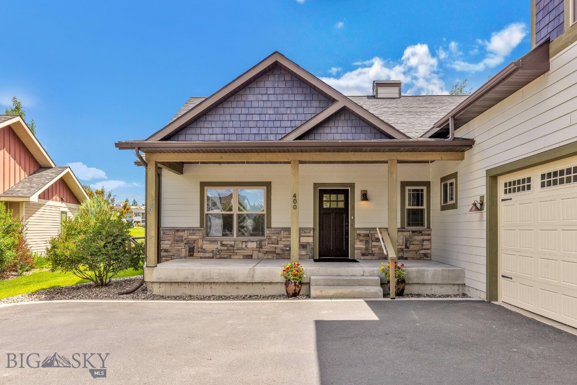 400 Parklands Trail