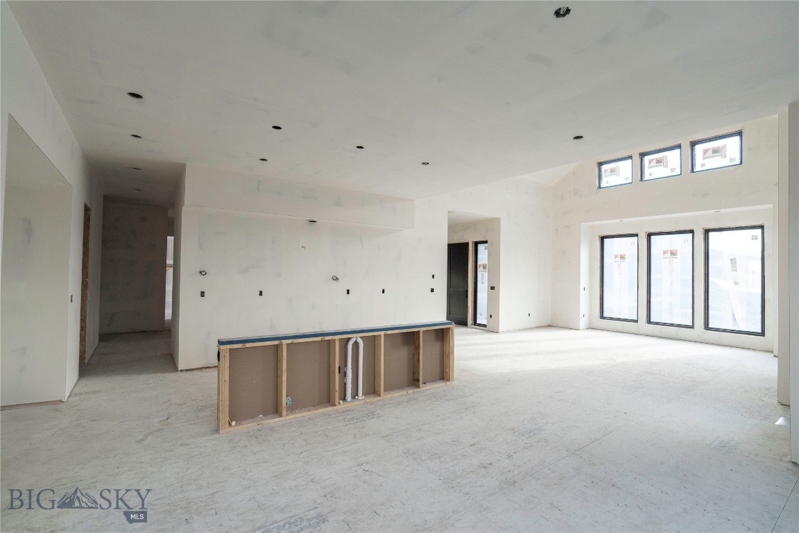 159 Creekbank Loop