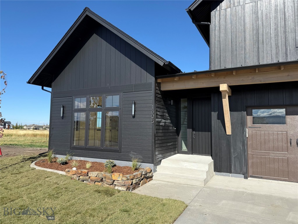 1605 Cambridge Drive