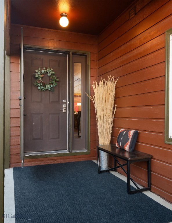 1601 W Olive Street 5