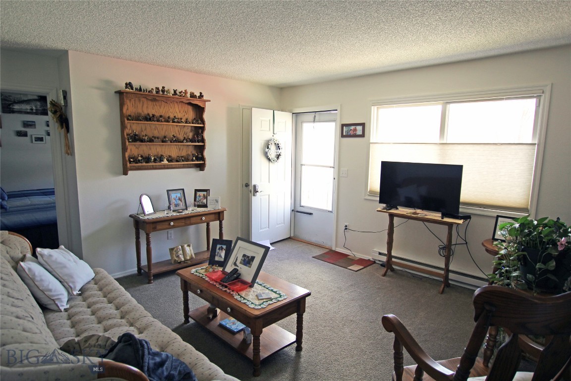 1120 W Babcock Street 7