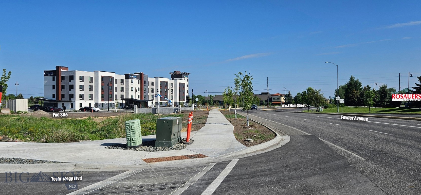 3341 S Fowler Avenue