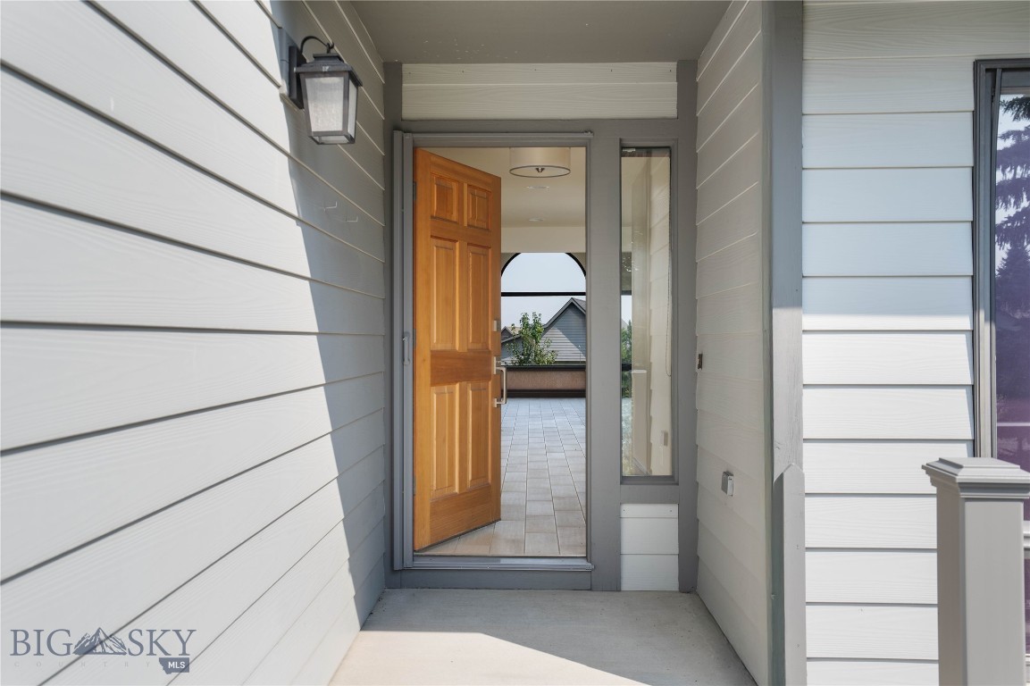 1757 Highland Boulevard 19