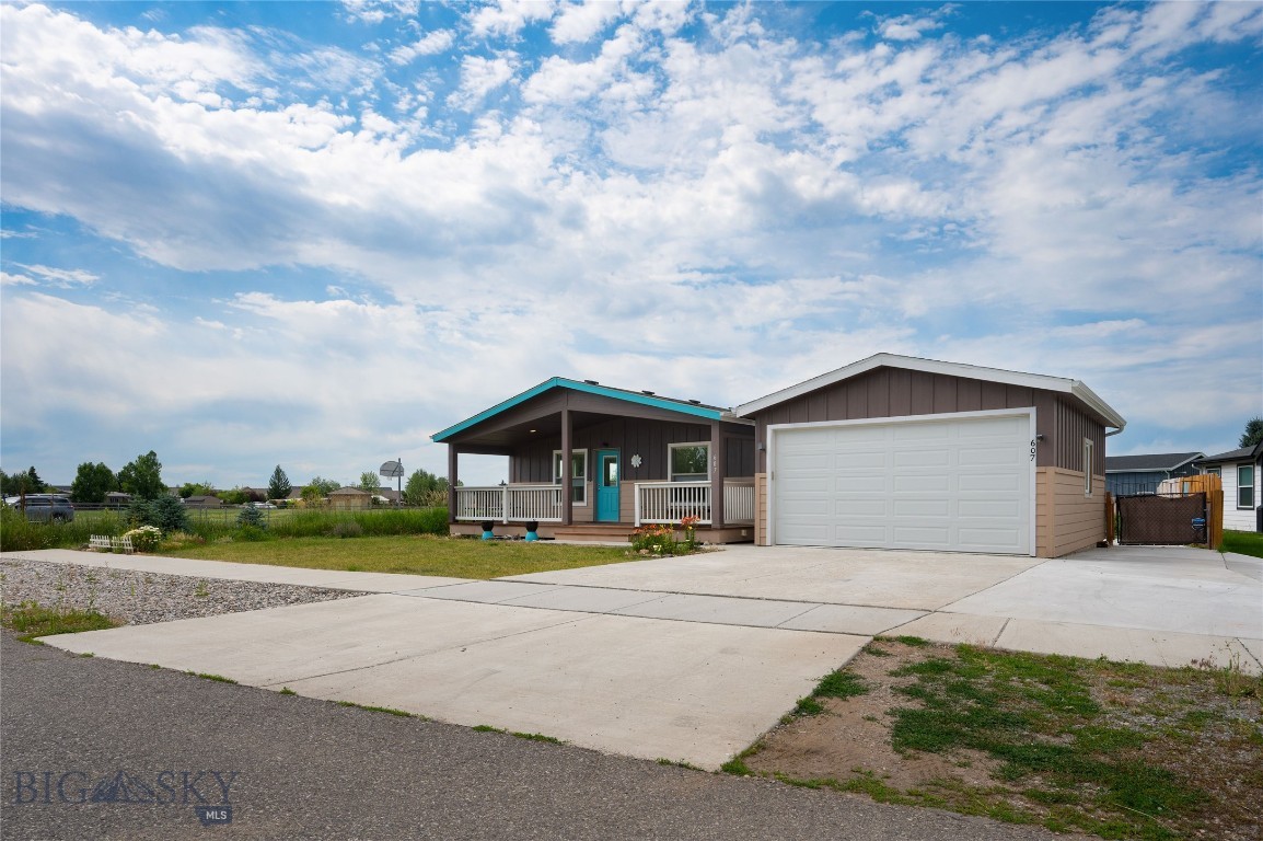 607 Meadow Circle