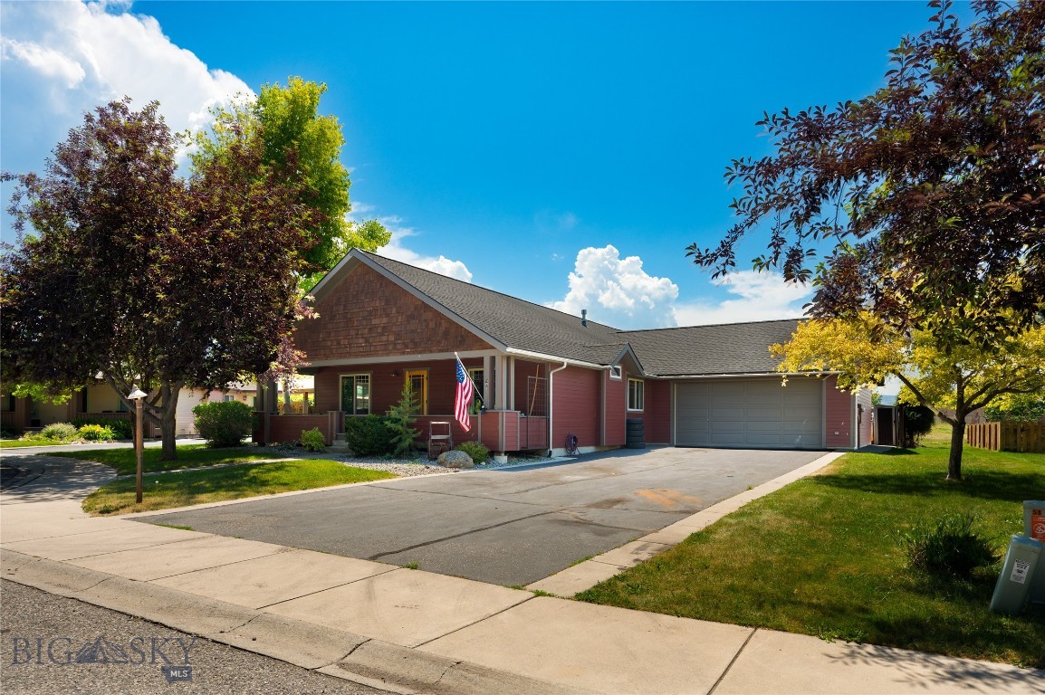 64 E Clara Court