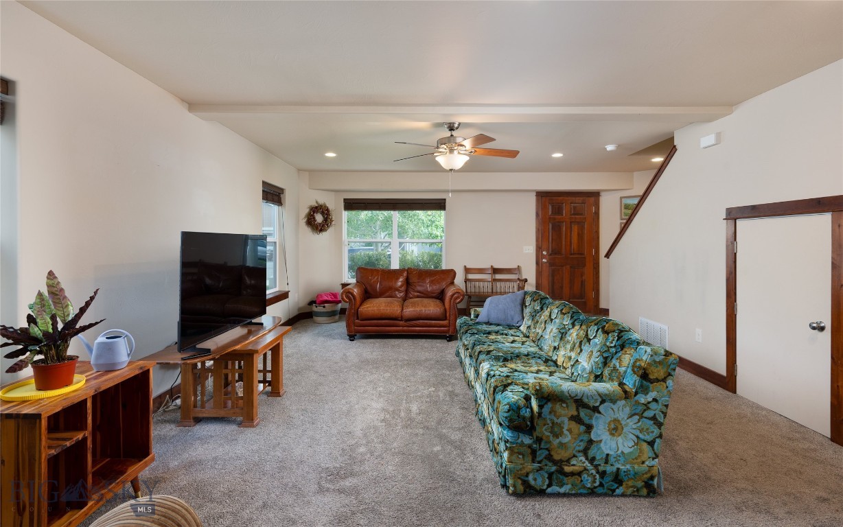 4483 Glenwood Drive