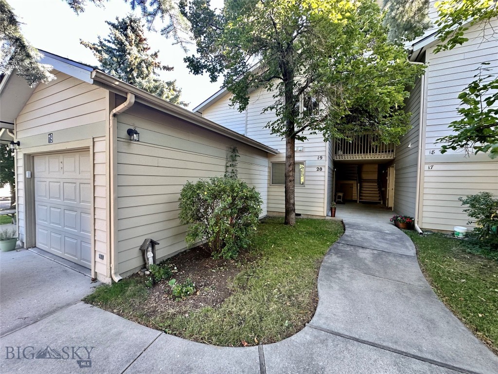10 S Yellowstone Street 19