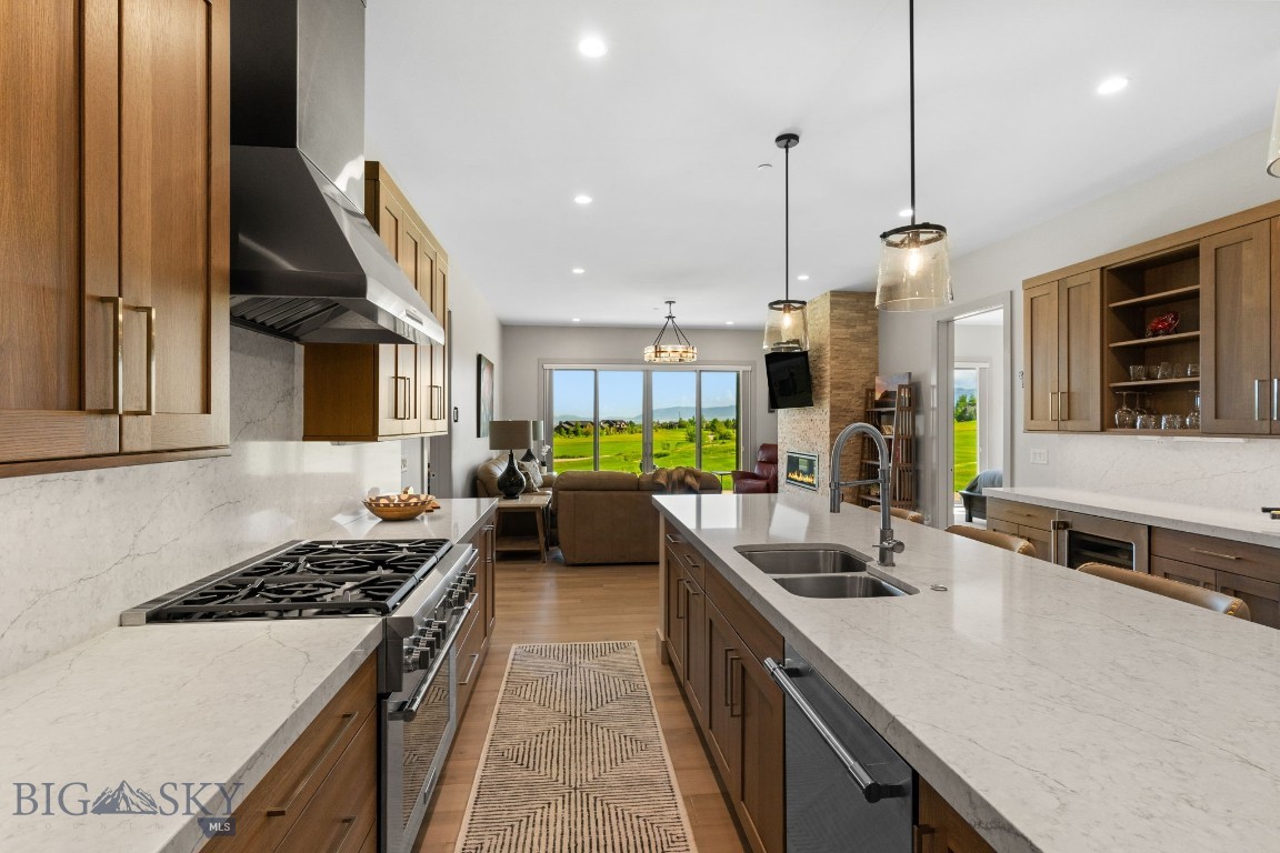 141 Balmoral Trl B