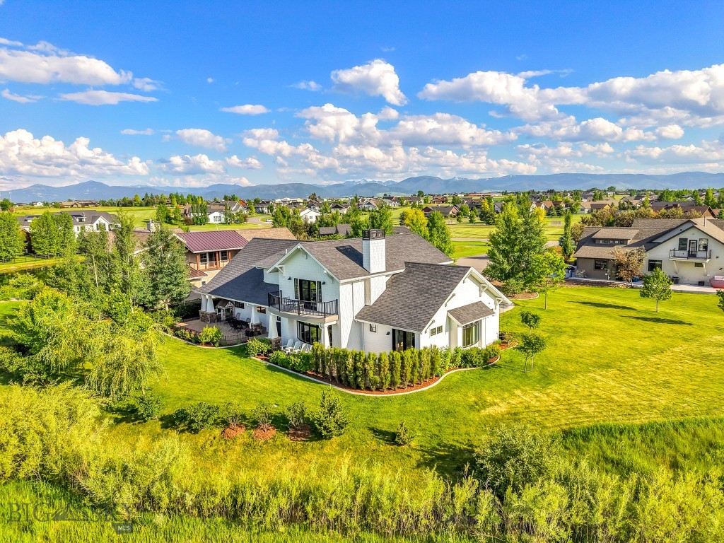 33 Oasis Trail