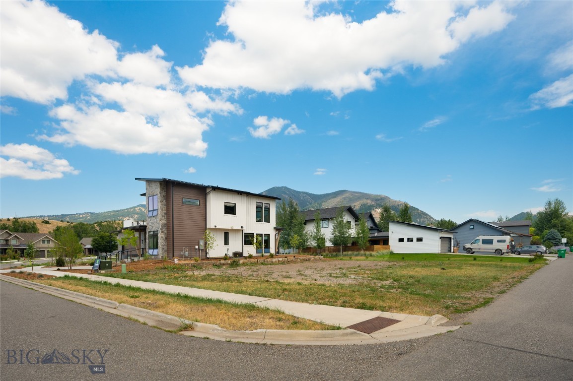 2434 Richau Lane