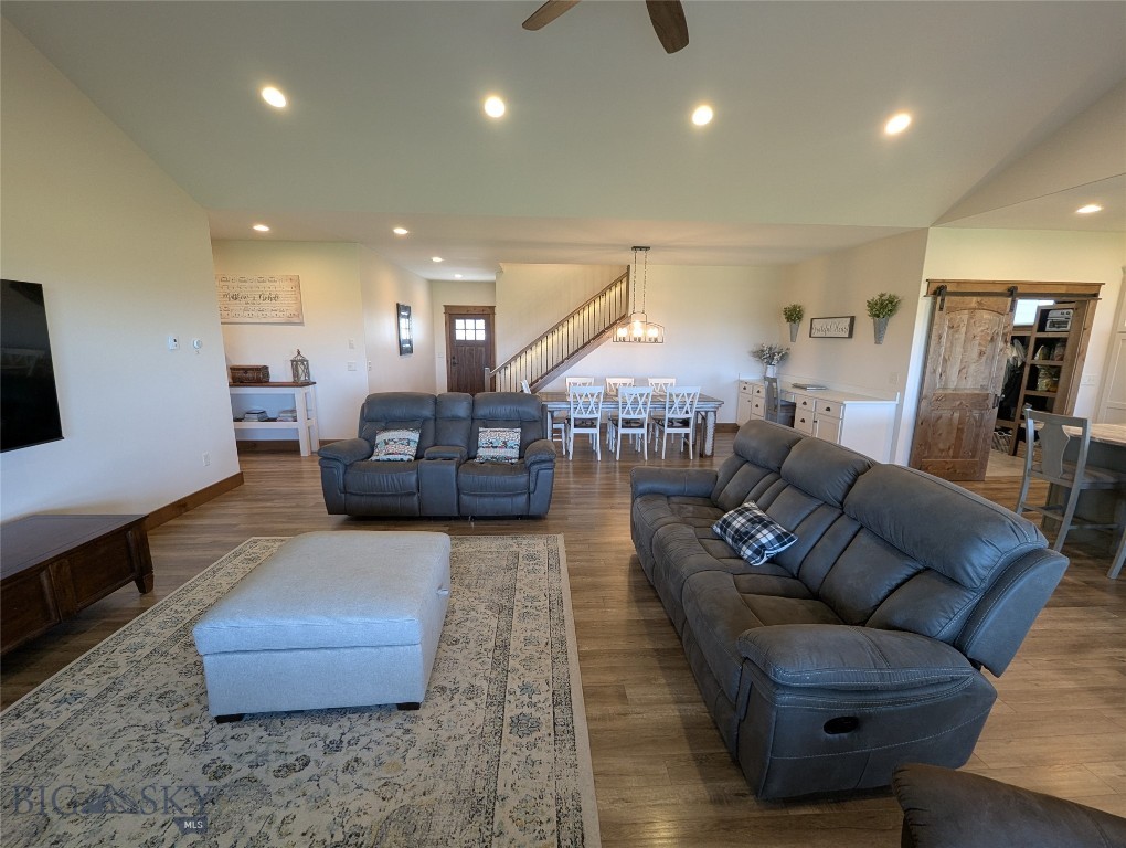 632 Stewart Loop