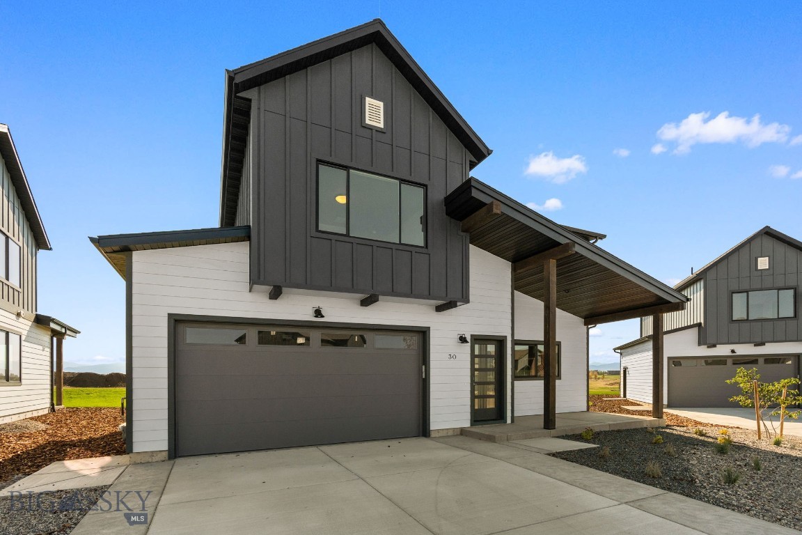 30 Horseshoe Loop