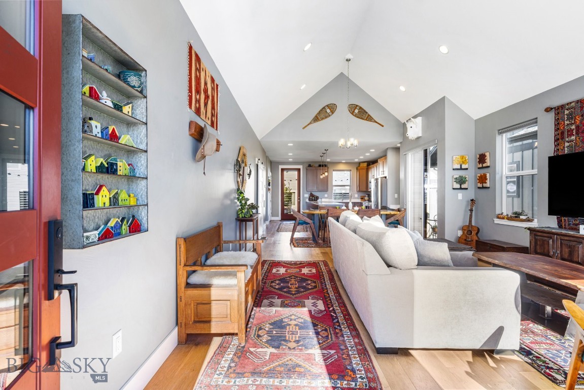 5571 Vaughn Drive