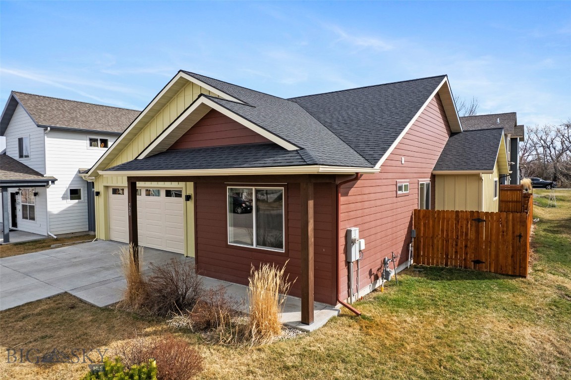 720 N Sheridan Avenue