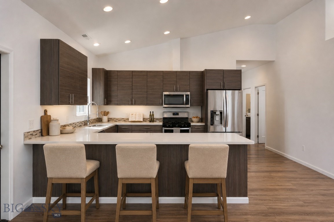 4480 Shadow Glen Drive