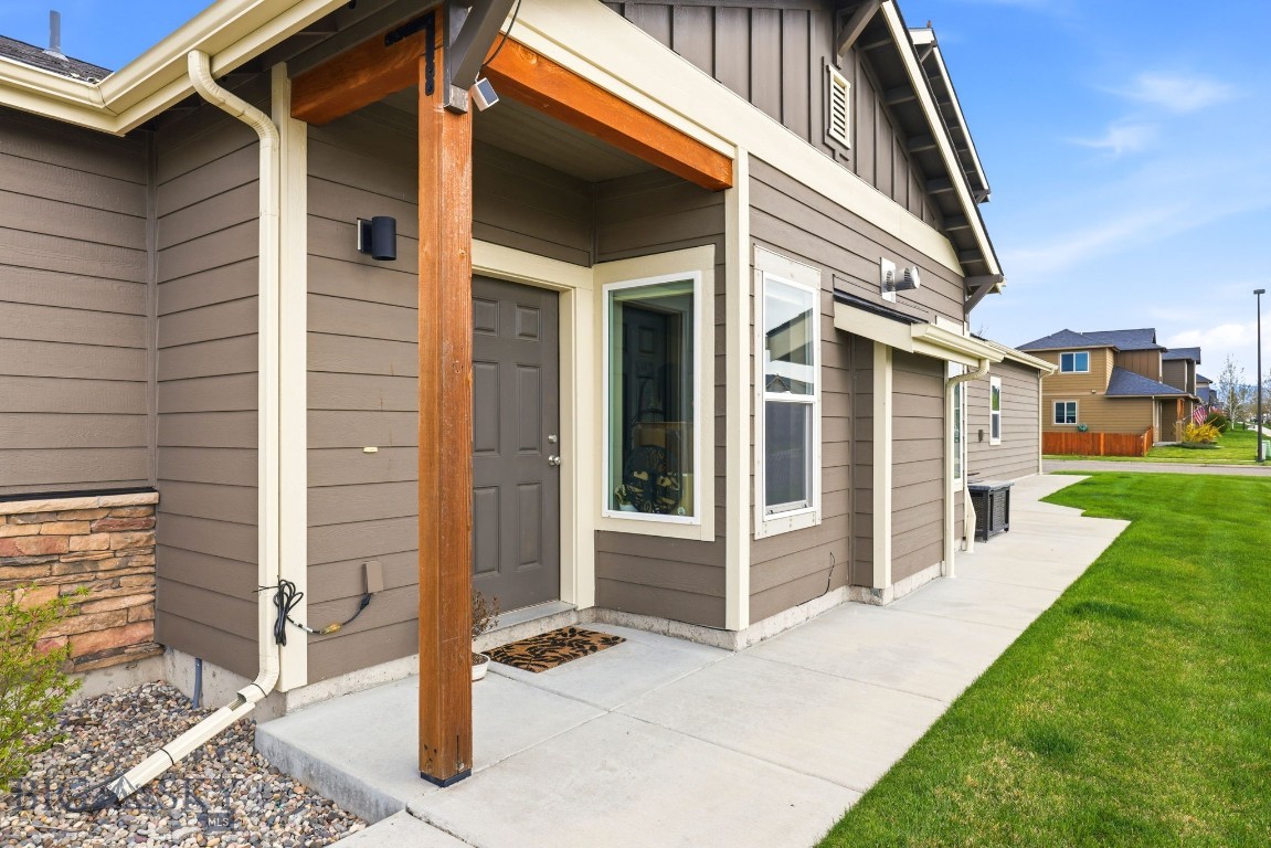 5119 Dragon Fly Street