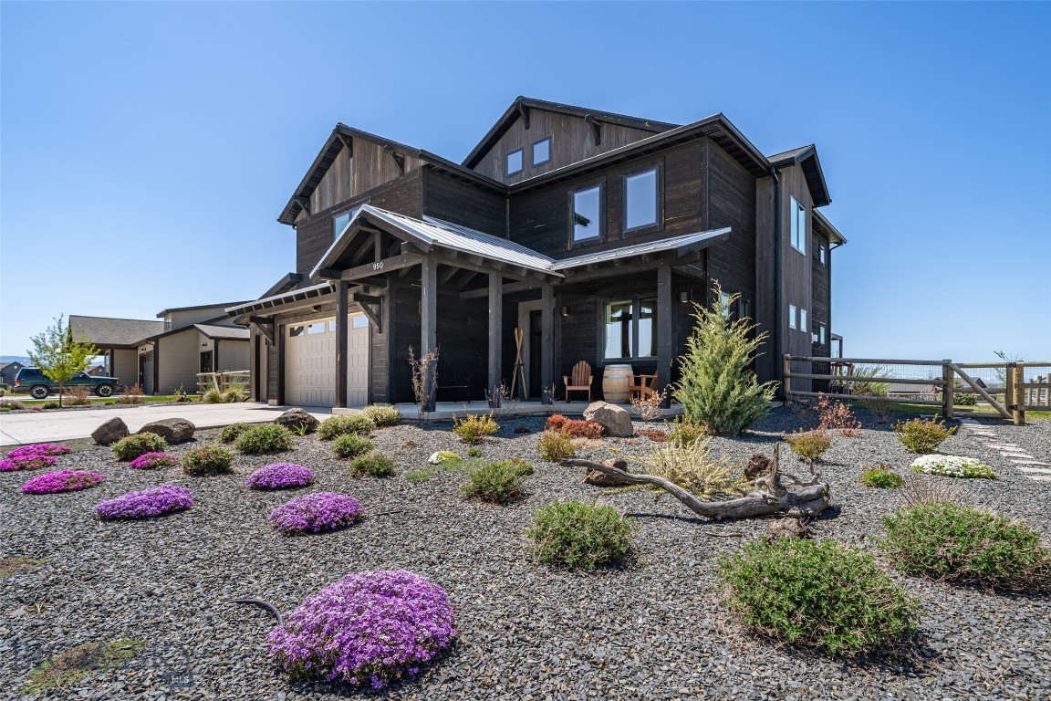 950 White Horse Loop