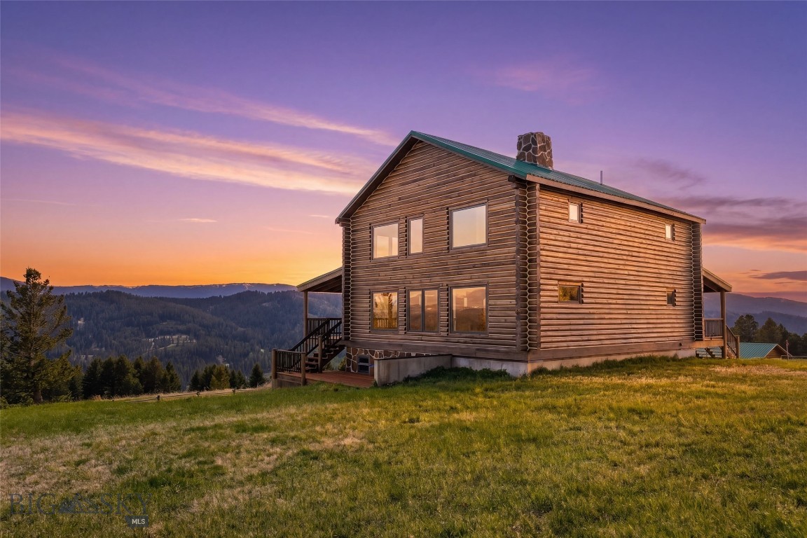 755 Coffee Creek Road