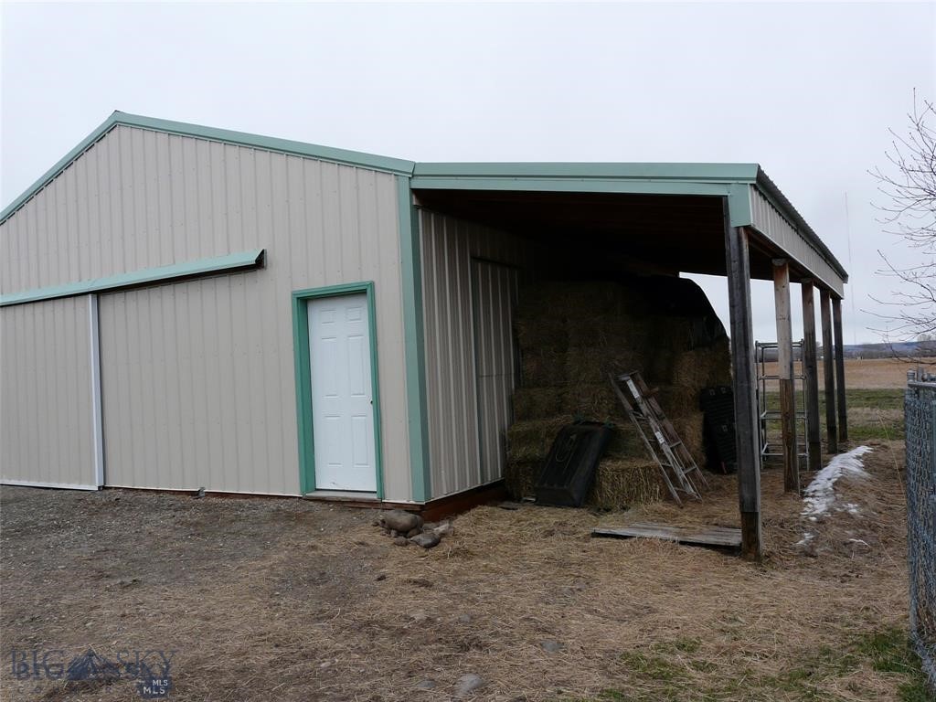 7543 Fowler Lane