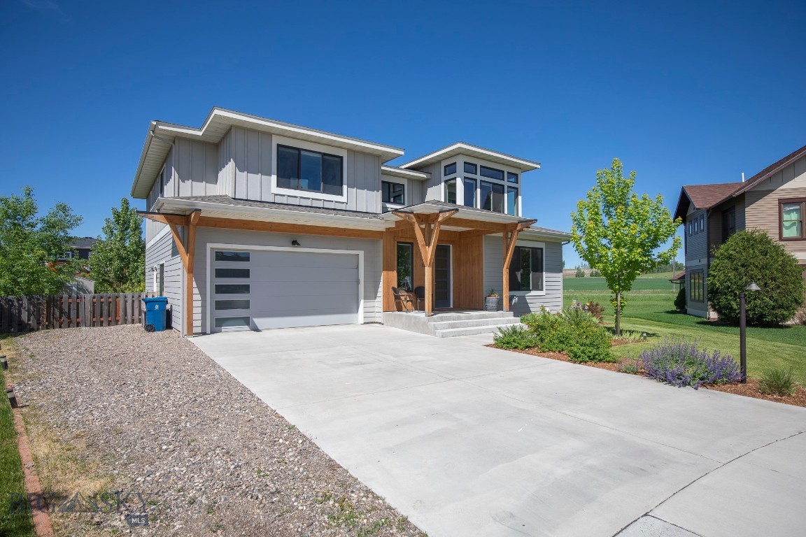 121 Laura Court