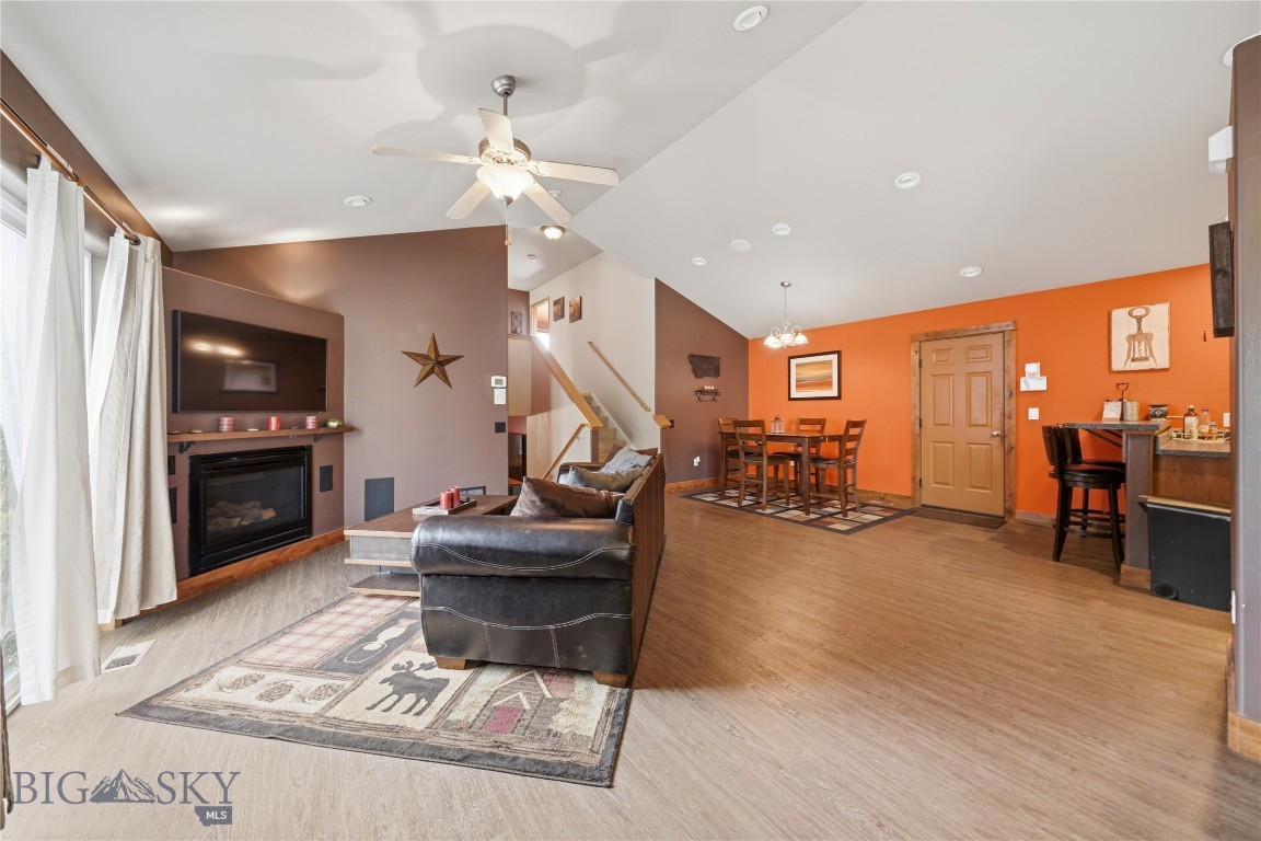1283 N River Rock Drive