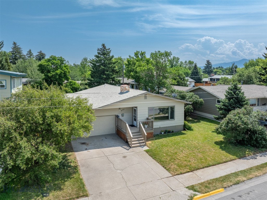 422 N 11th Avenue