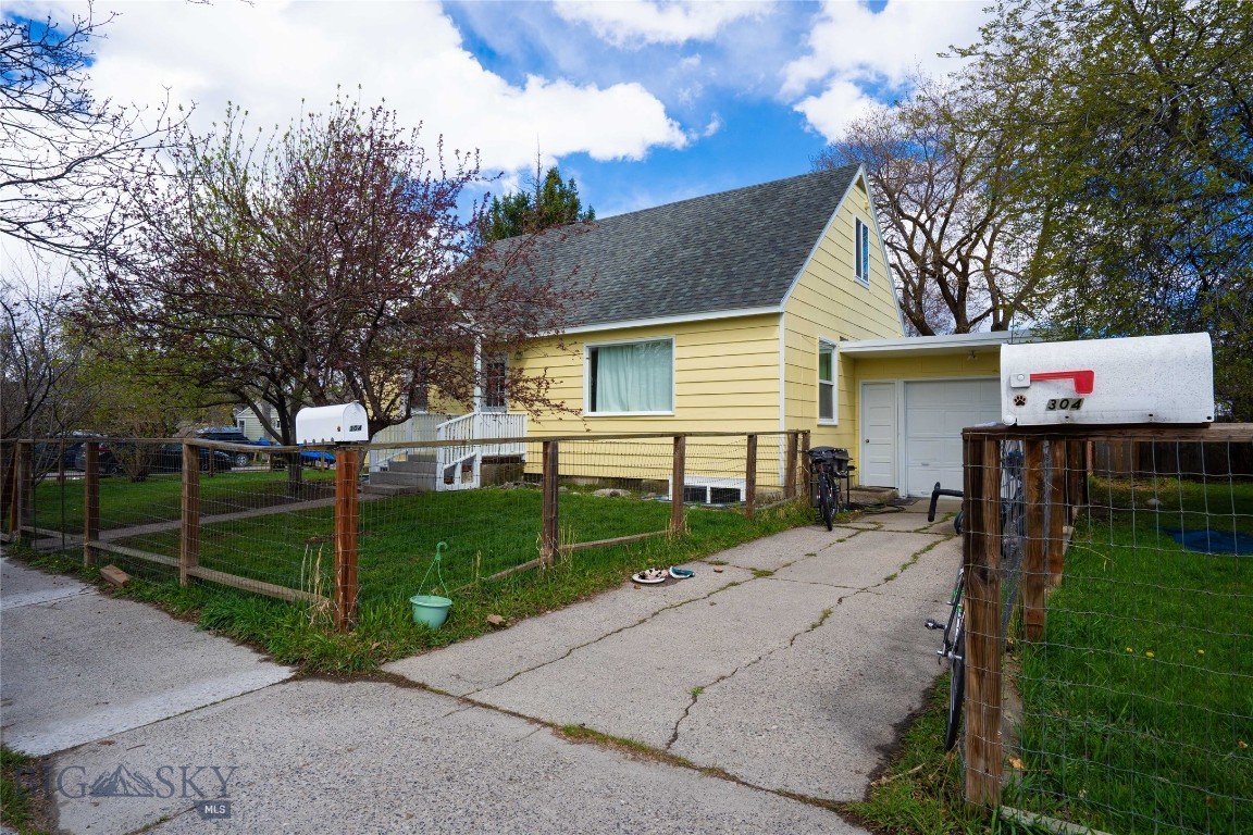 304 S 12th Avenue