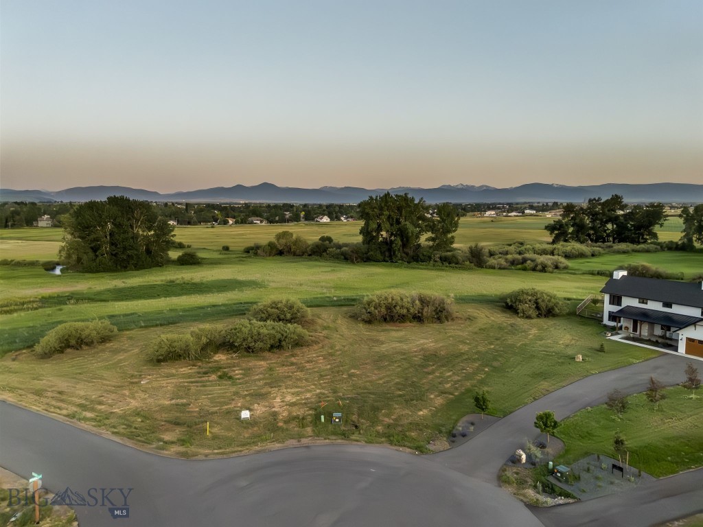 Lot 10 Riparian Way