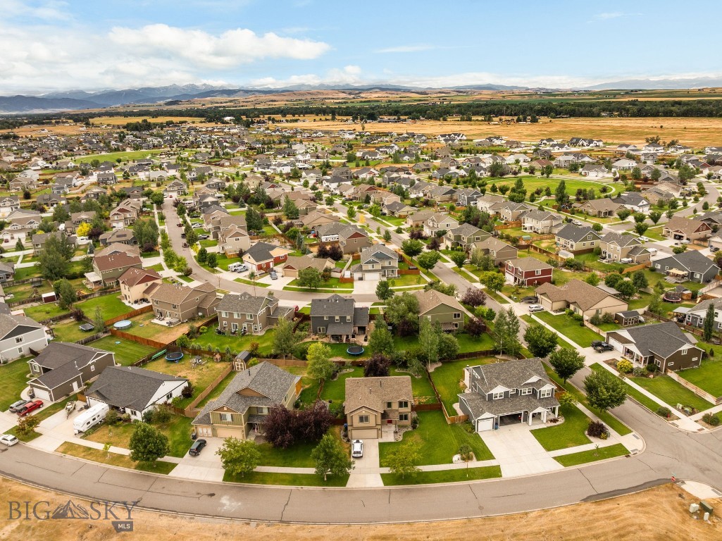 439 Stewart Loop