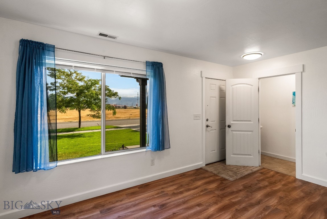 439 Stewart Loop