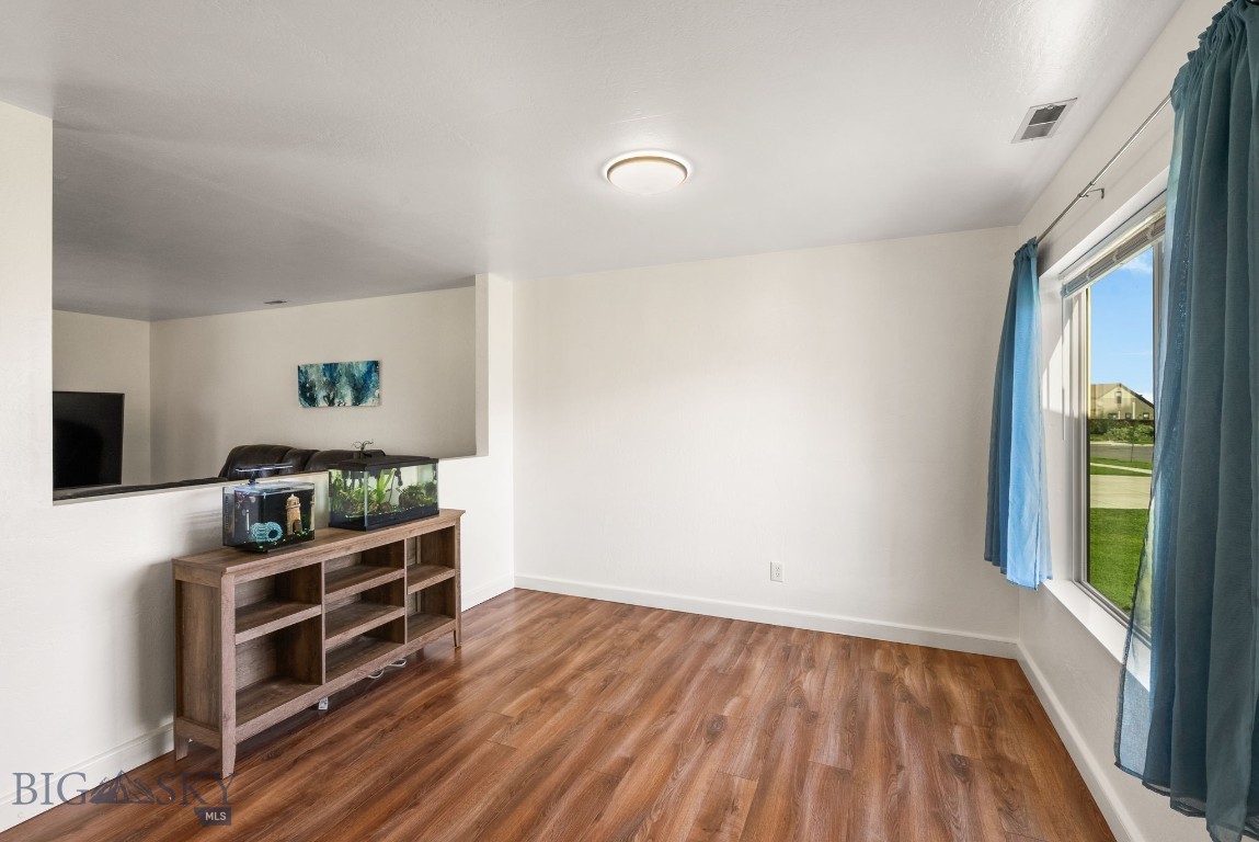 439 Stewart Loop