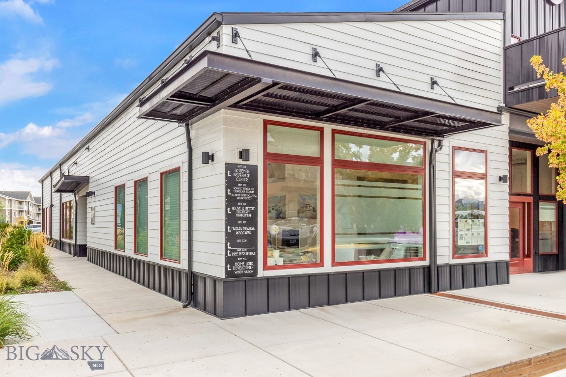 3731 Equestrian Lane 101