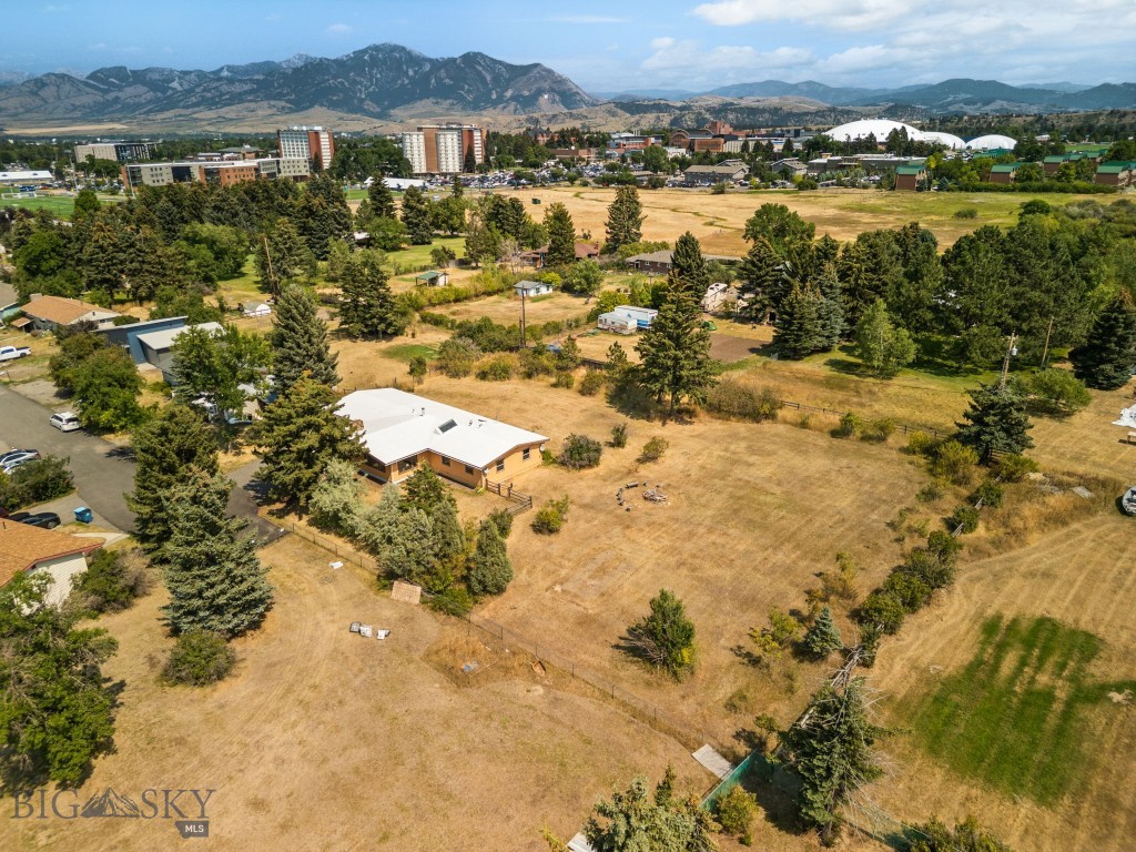 1714 Alder Court Ln.