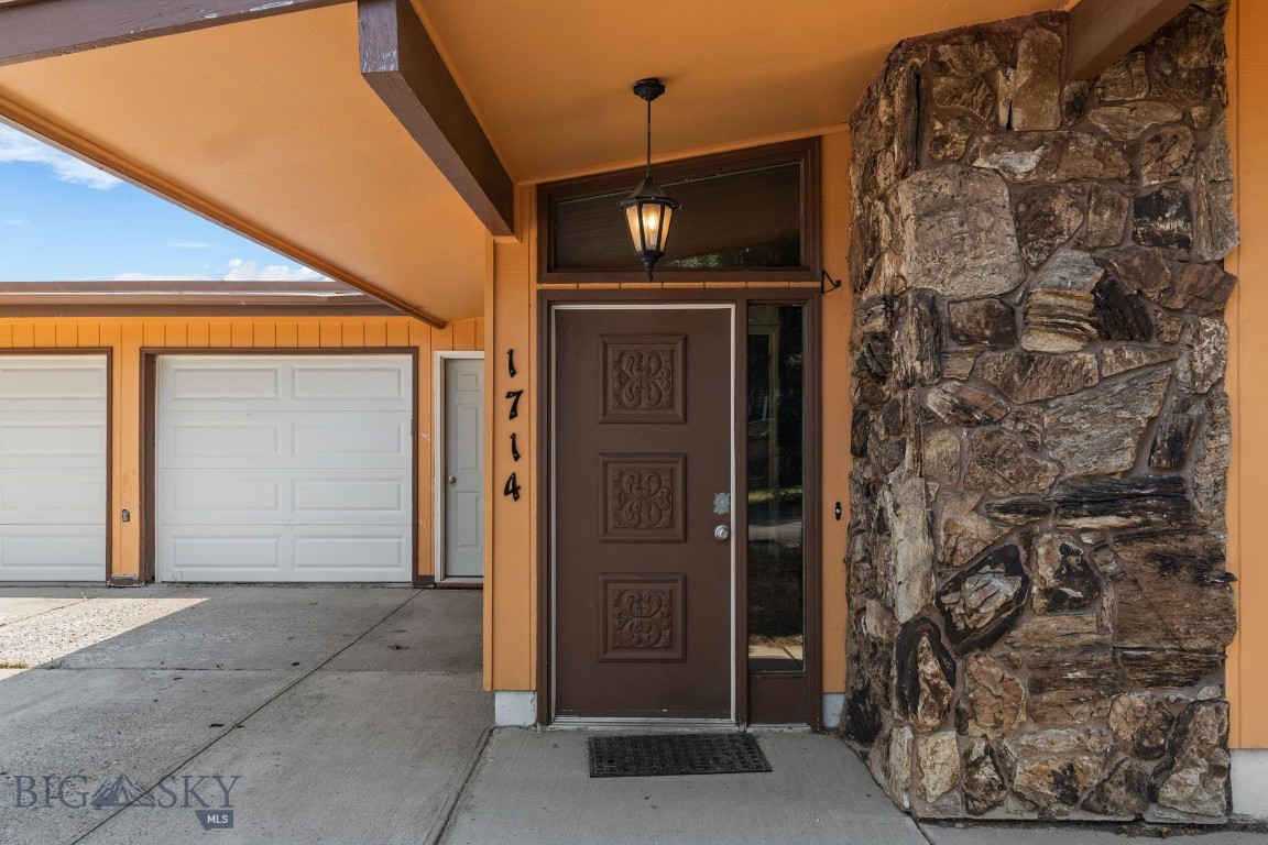 1714 Alder Court Ln.