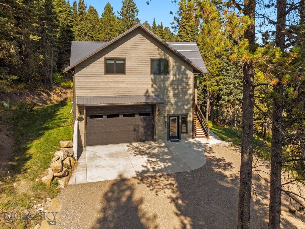 215 Wedeln Drive