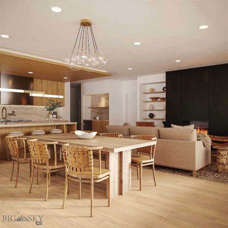 805 N Ida Avenue 301